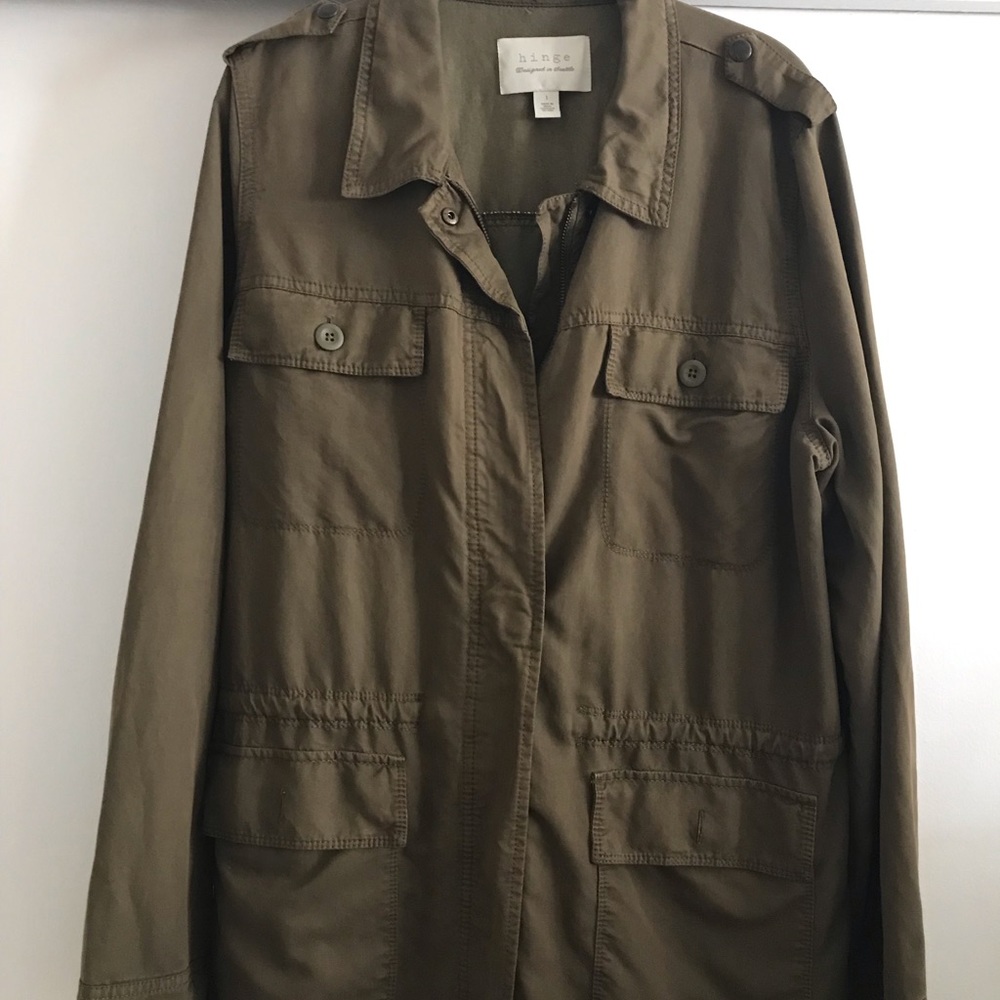 Hinge Jacket